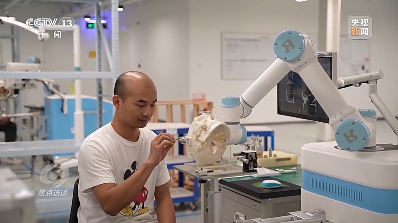 焦点访谈丨CQ9电子中国机器人 跑出加速度(图9)