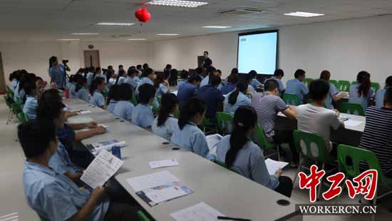 番禺区大龙街工会积极推进职工学历提升计划工