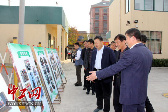 江苏省徐州市总工会领导来丰检查职工教育培训