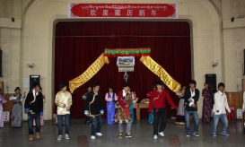 新春走基层｜武汉藏族学生用青春热舞欢度藏历新年
