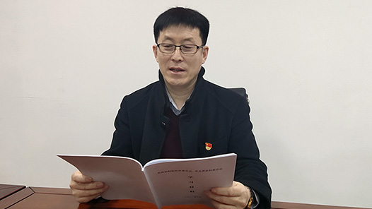  [One hundred model workers talk about the history of the Party] Zhang Hongjun: Li Xiangxiang from the south, Chen and north meets to build the Party (read aloud)