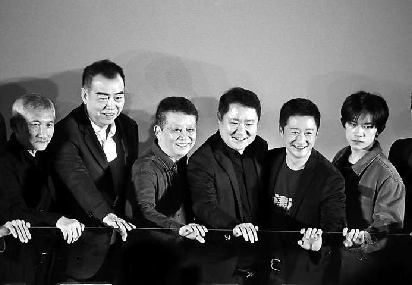 《长津湖》在京举行首映式  陈凯歌：所有的剧组人员把自己的心放进去