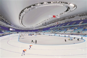 北京冬奥会助推中国冰雪运动发展 三成以上青少年参与过冰雪运动