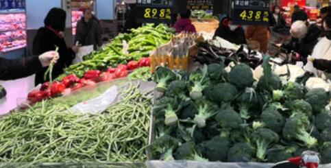 蔬菜价格噌噌上涨 一斤菠菜≈一斤半猪肉？