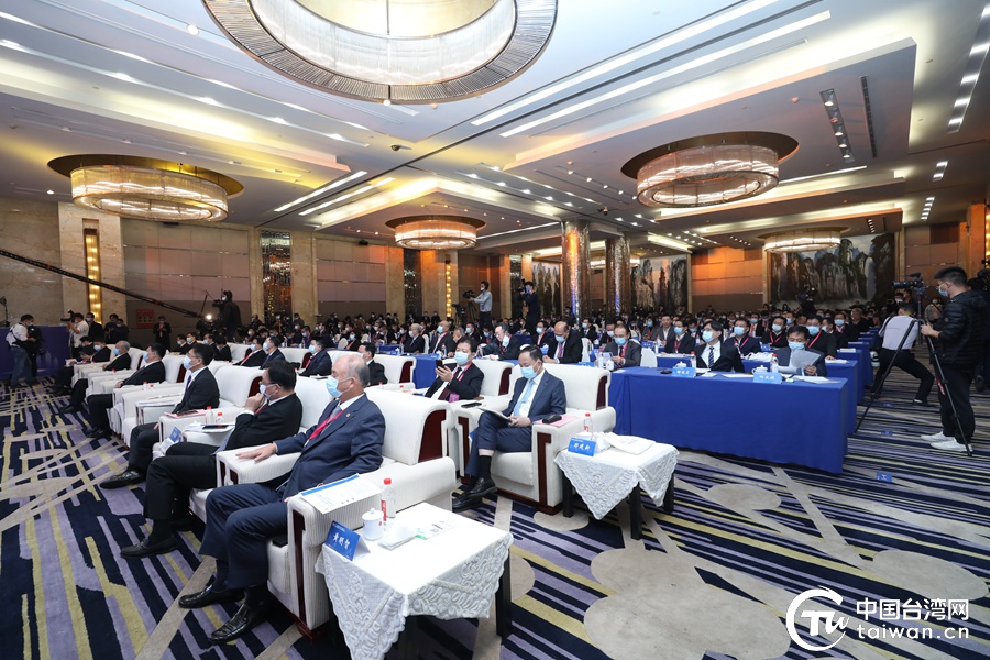 第十五届湘台会在长沙举行，推进两岸经贸交流、产业合作