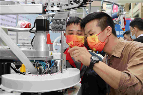 “温暖之行 始于足下” 第十五届中国·大唐国际袜业博览会开幕