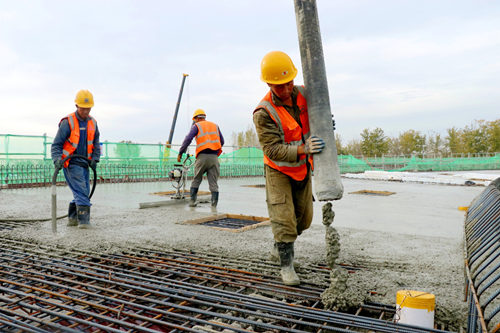 京雄高速北京段京深路立交桥主线及匝道现浇梁浇筑完工