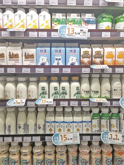 “网红”牛奶卖点遭质疑 售价高不等于营养高