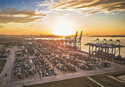 海南对东盟进出口贸易额稳中有增