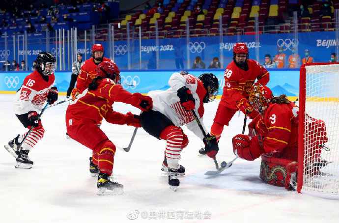 为中国文化而感到自豪！海外同胞高度赞扬北京2022年冬奥会开幕式