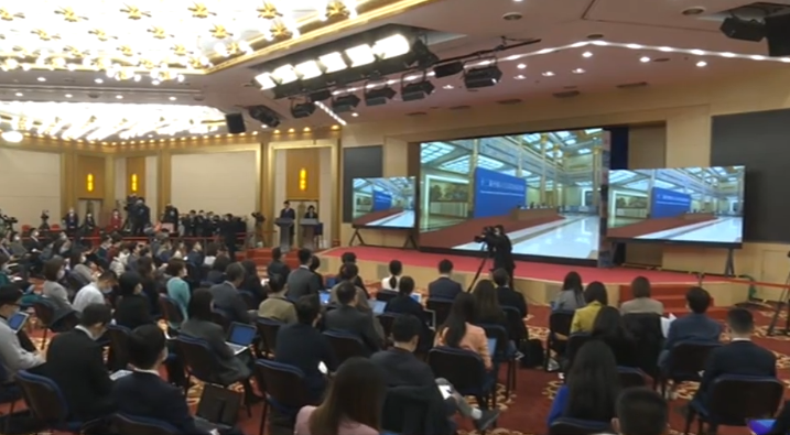 直播：国务院总理李克强回答中外记者提问