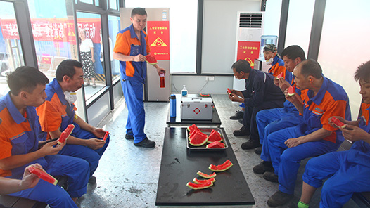 海南昌江设置11个工会服务站点 为户外劳动者筑起“清凉巢”