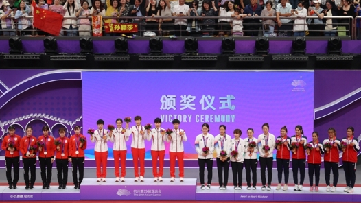 冠军！中国队战胜日本队获得亚运会乒乓球女团冠军