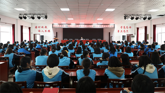 河北省元氏县总工会开展劳模工匠进校园宣讲活动
