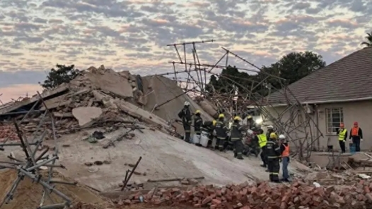 南非在建楼房坍塌事故死亡人数升至26人