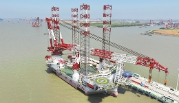 2000吨自升式海上风电安装平台交付