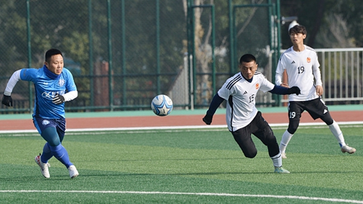 西藏噶尔县“立德杯”足球邀请赛开赛