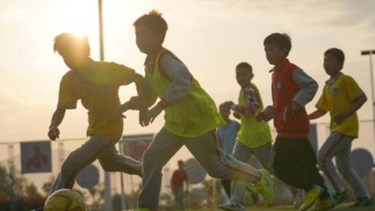 2024希望工程·大湾区足球嘉年华公益活动举办