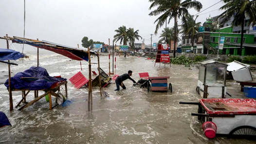 热带气旋“雷马尔”致孟加拉国10人死亡