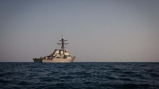 也门胡塞武装称在红海袭击2艘美国驱逐舰