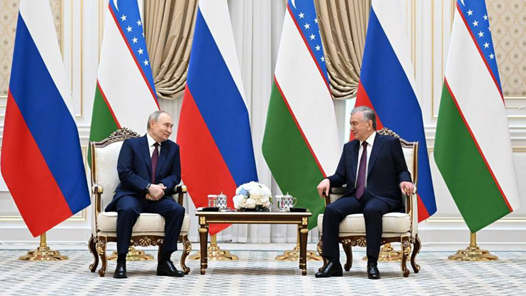 乌兹别克斯坦总统与俄罗斯总统举行会谈