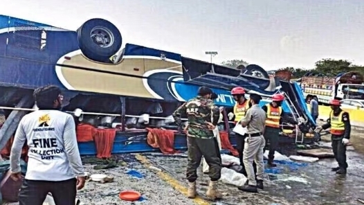 巴基斯坦西南部交通事故已致28人死亡