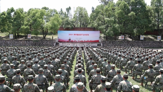 陆军工程大学军械士官学校举办第四届高级军士长论坛