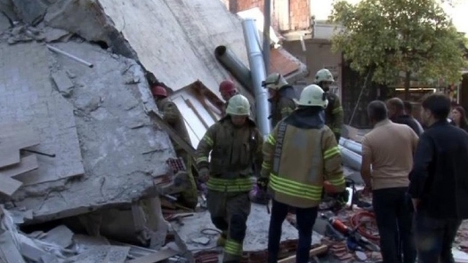 土耳其内政部长：居民楼倒塌事故伤亡人员多为外籍人士