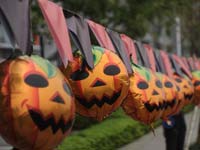 ����ʥ�ڡ����� �����ͷ�ҹ����ֲ����顱