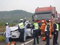 �Ĵ����ڸ��ٷ���׷β��ͨ�¹� ��2��1�ˡ�