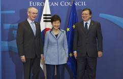 ������ͳ���Ȼ����ŷ�ˡ�