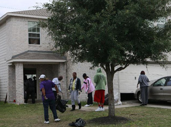 ���ÿ���˹�ݷ���ǹ���¼�����24�����ˡ�