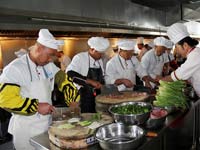 �Ĵ���������Ϊ������Ա���г�ʦ��ѵ��