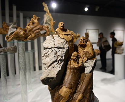 ľ��ʮ���޺��������Ĵ��׽칤��������ʦ��Ʒ����չ��