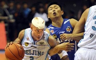 北京苦战胜江苏保持四轮不败”