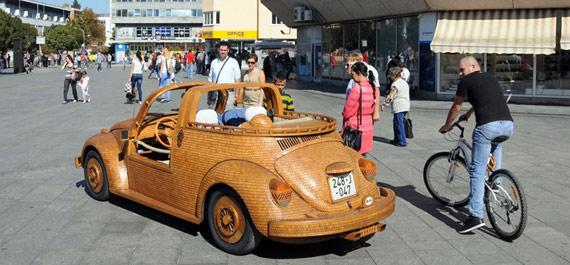 ���Ѵ���ľ�ʴ��ڡ��׿ǳ桱����