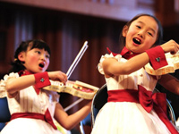 �ɶ����ݡ��а�ͬ�С��ж����ֻ� �ð��ĳ������ݡ�