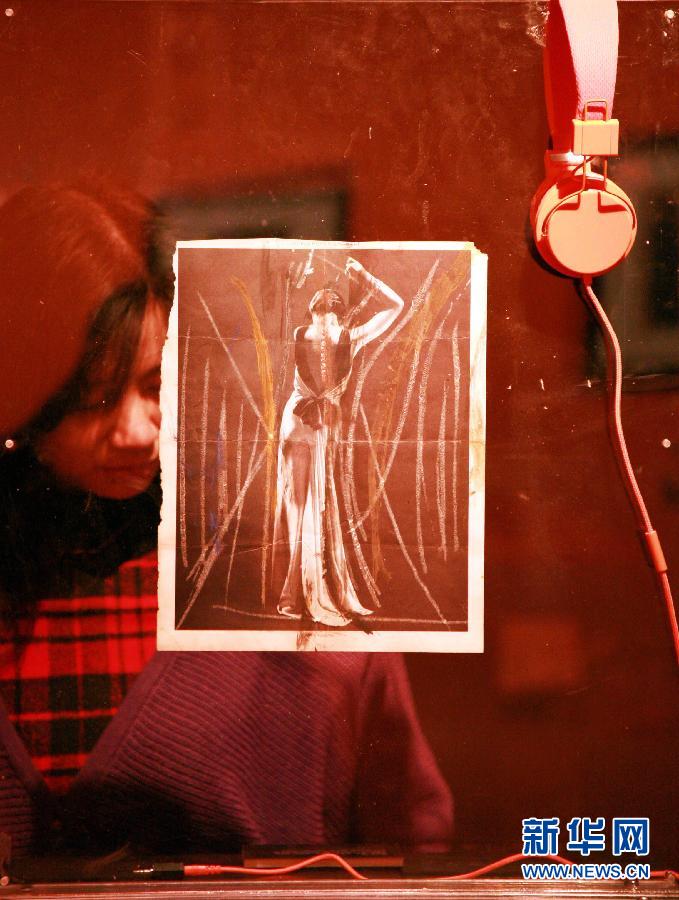 �ٷ�Ӣ�����������Ʒ�����Ͼ���