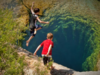 ðսΣǱˮ 40׶Ѩ8ˡ