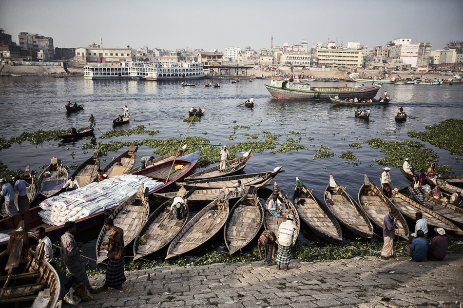 ��ʹ֮�Σ��߽����ص��ϼ����׶���