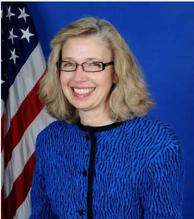 ��ý������������ӭ��Ů��������