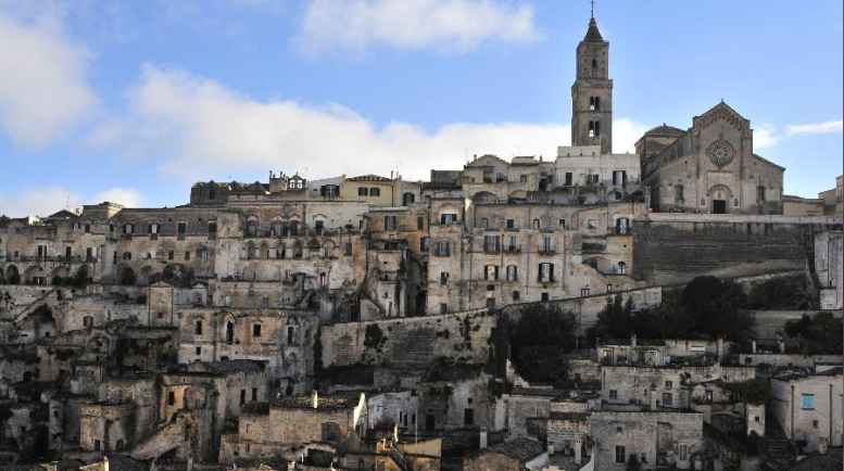 �����С����ӭ�й��͡�