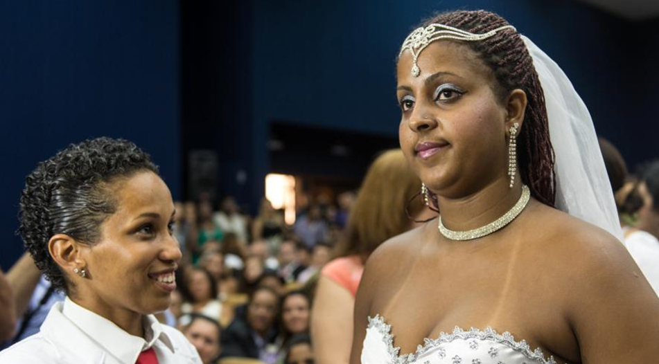 ��������ͬ����������� 130�����˲μ���ʽ��