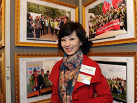 赵雅芝出席“甘肃水源”慈善摄影筹款展览”