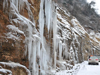 湖北五峰遭严重雪灾”
