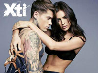 C罗女友代言品牌拍写真”