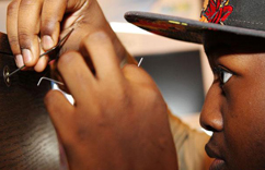 Ӣ���ٰ�С͵������ս�� ����Ҳ���ż����