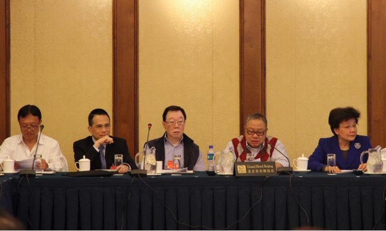 �����ҡ���Ӣ��μ�ȫ����ЭίԱ�������ۡ�