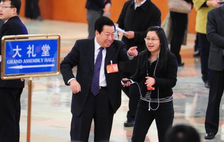 ȫ���˴���鿪Ļ Ů����׷�û������������͡�