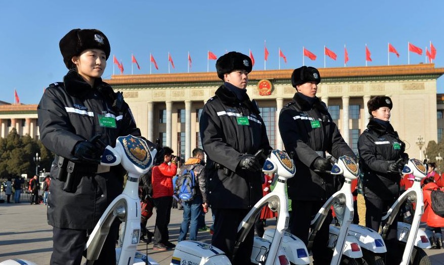 ȫ���˴���鿪Ļ ������綯�����찲�Ź㳡Ѳ�ߡ�